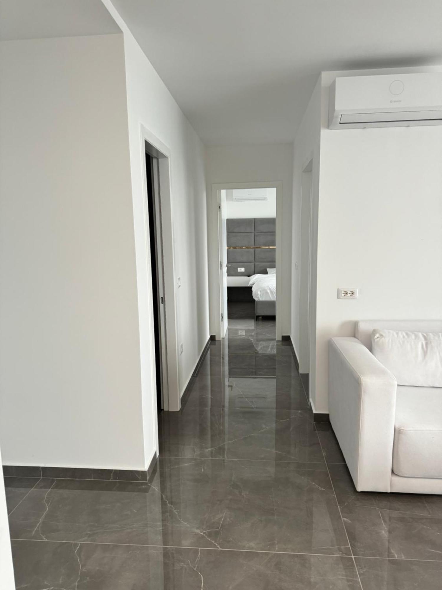 Bl Newly Built 30m From * Sarandë